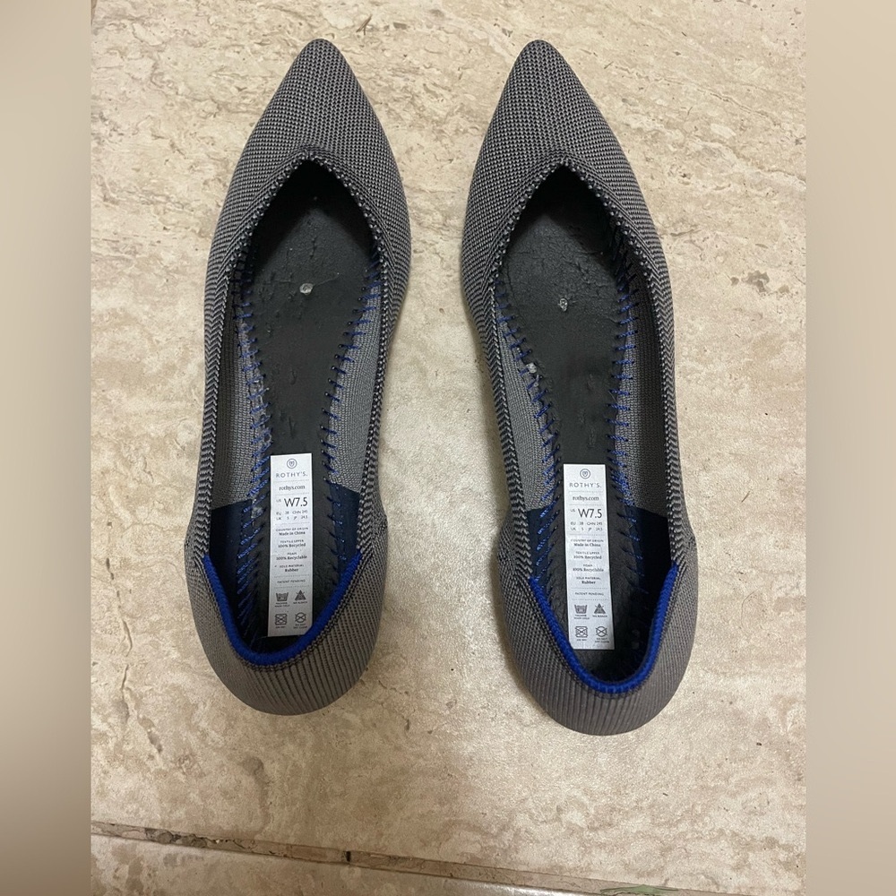Rothy’s W7.5 flats